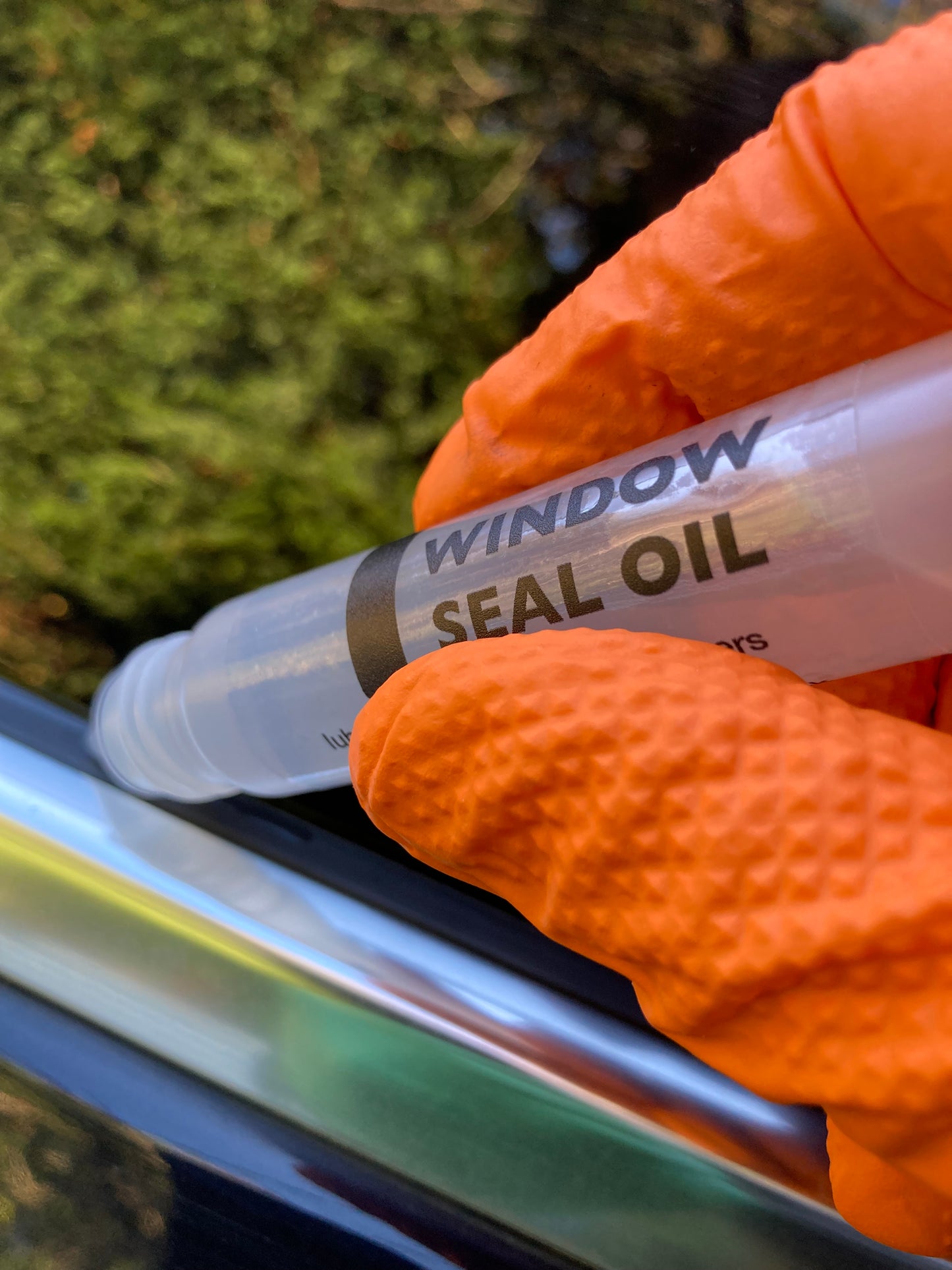 Mjolnir Tools Window Seal Oil - 1